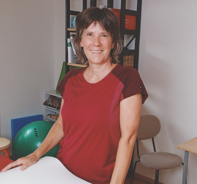 Anette Mews im Behandlungsraum